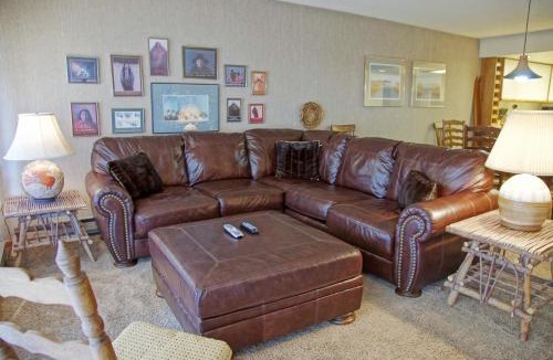 Grand Lake Apartment | Wrap Around Deck, Firepit, Panoramic Views, Close to Downtown Grand Lake