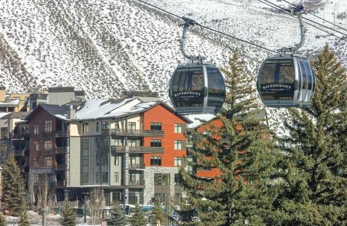 Avon House | Wyndham Avon Eight 8BR Apartments