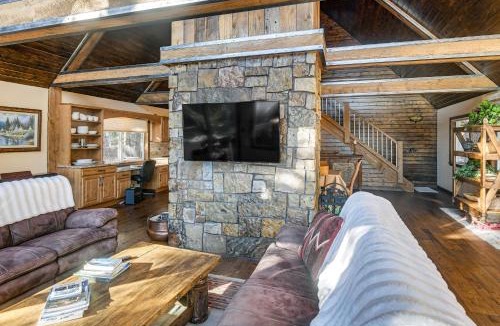 Star Valley Ranch House | Wyoming Cabin w/Hot Tub & Mountain-View Deck