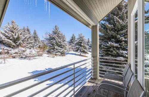Driggs House | Year-Round Base w/Balcony & Mtn Views in Driggs!