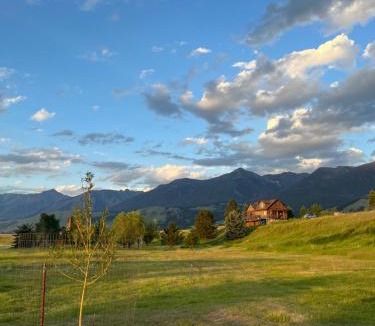 Livingston House | Yellowstone House