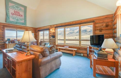 Pray House | Yellowstone Lodge w/Game Room & Panoramic Views