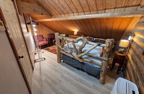 West Yellowstone Hotel | Yellowstone Motel - Adults Only - All rooms have kitchens