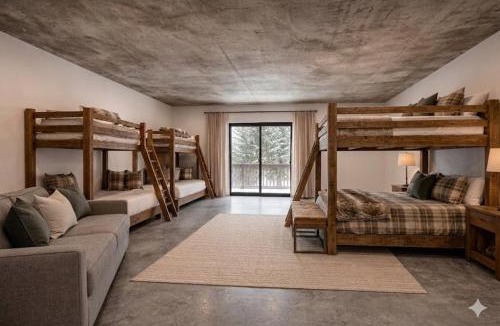 Island Park Hotel | Yellowstone Springs Resort