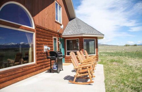 Emigrant House | Yellowstone Trail Lodge