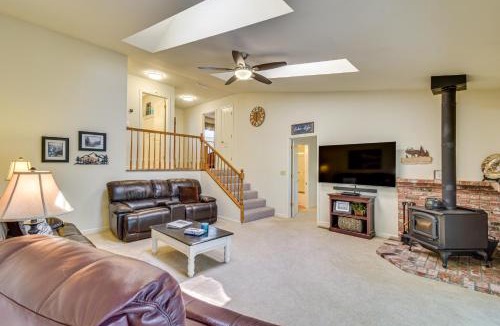 Groveland House | Yosemite Home Base: Community Perks + Lake Access!