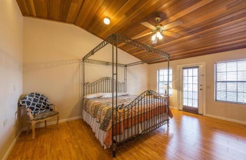 Yosemite West House | Yosemite Sierra Blossom