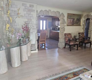 Colorado Springs House | Your comfortable stay in Colorado Springs