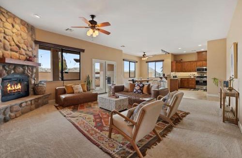 Yucca Valley House | Yucca Valley Gem: Relaxing Adobe Retreat & Pool