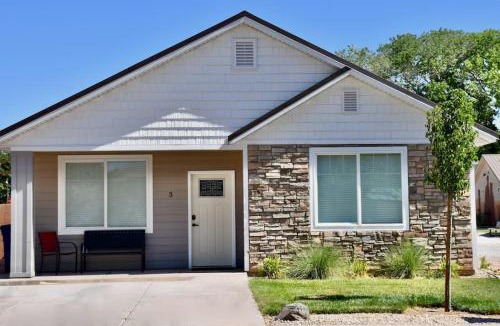 La Verkin House | ZC3 Gateway to Zion With Two Masters