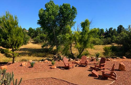 Oak Creek House | Zen calling, Look inside this private home for 6
