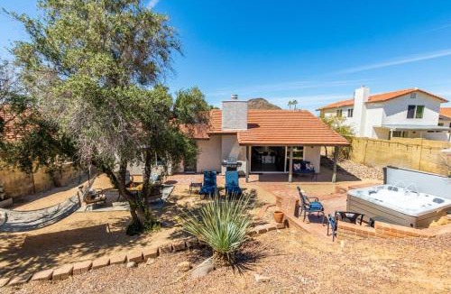 Paradise Valley Village House | Zen Den Hot Tub Misters Hiking Bikes Park