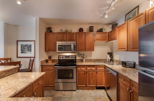 Winter Park Apartment | Zephyr Mountain Lodge, Condo - Balcony Slopes View Select-Rated Condo 1620