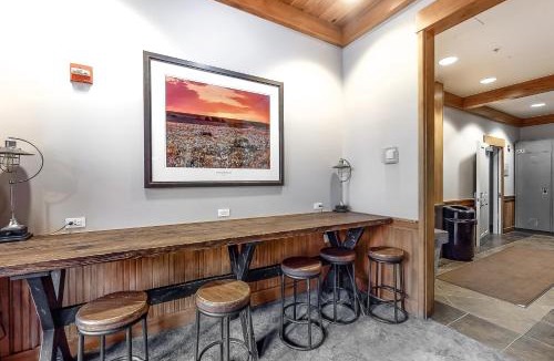 Winter Park Apartment | Zephyr Mountain Ski-In Ski-Out Condo