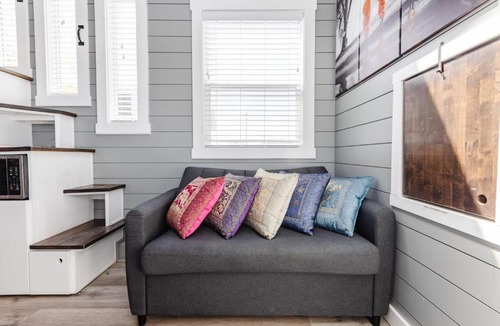 Apple Valley House | Zion Tiny Home, Pet Friendly, Stargazing Deck