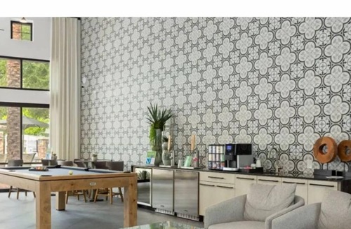 Glendale Sports and Entertainment District House | Zone Luxe Stylish 2BR Condo w Pool Ideal for Family Getaway