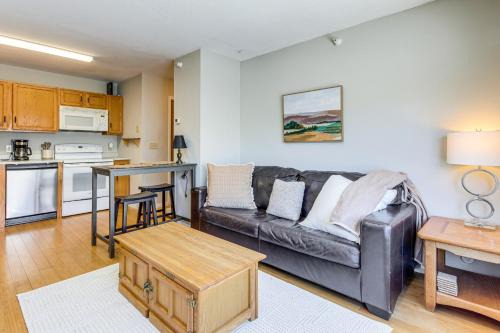 < 1 Mi to Big Sky Resort: Quiet Mtn-View Retreat