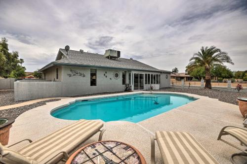 1 Mi to Golf! Family-Friendly Sun City West Home