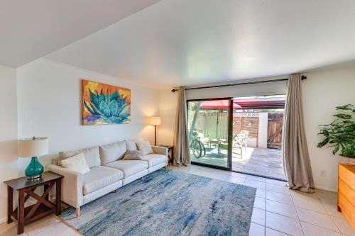 1 Mi to Old Town! Snowbird Escape w/Pool Access
