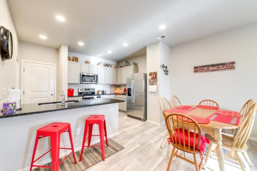 11 Mi to Fort Collins: Wellington Retreat w/Patio