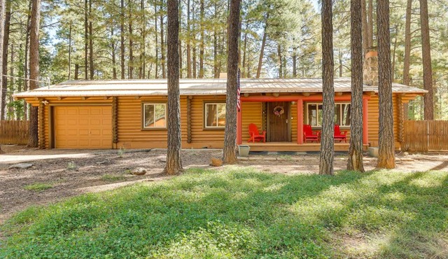 11 Mi to Rainbow Lake: Family Home w/Large Yard