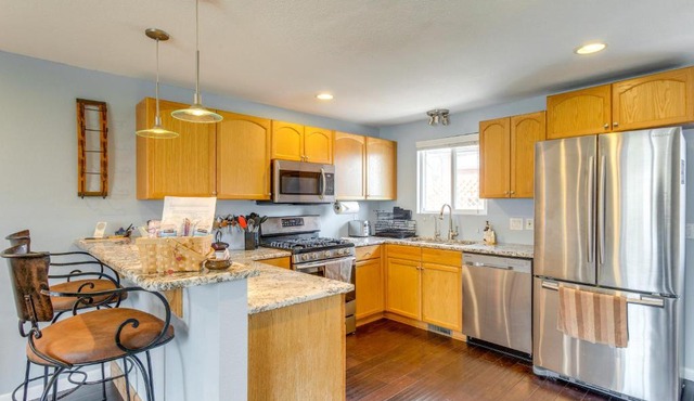 12 Mi to Denver: Golden Vacation Rental!