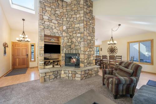 15 Lassen Home
