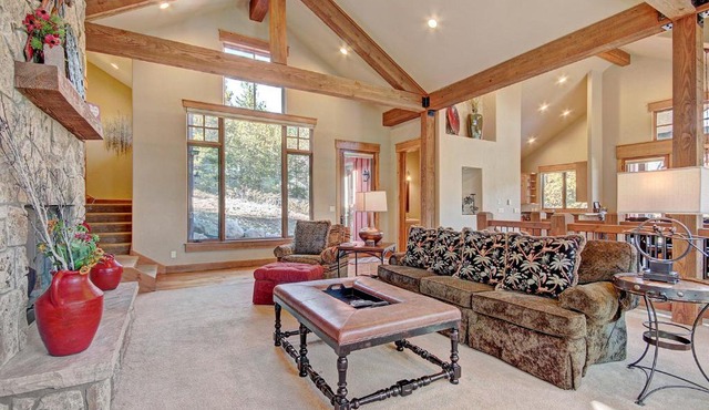 170 Elk Circle Condo