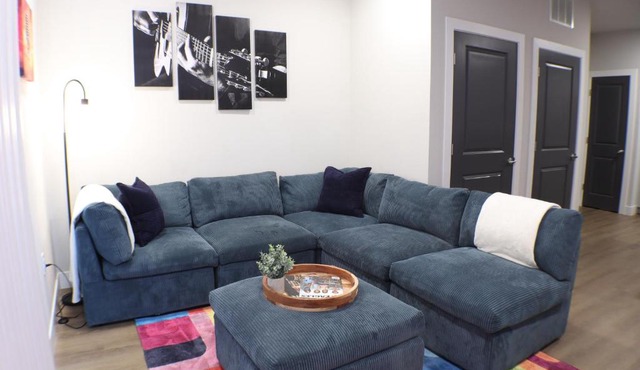 1BR Retreat Near Walmart Campus & AMP & Bike Lift