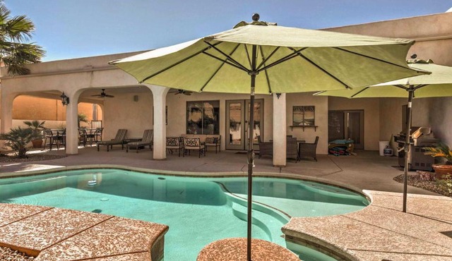 < 2 Mi to Lake Havasu: Spacious Home w/Patio!