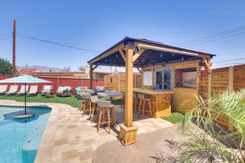 2 Mi to Lake Havasu: Home w/Patio & Pool
