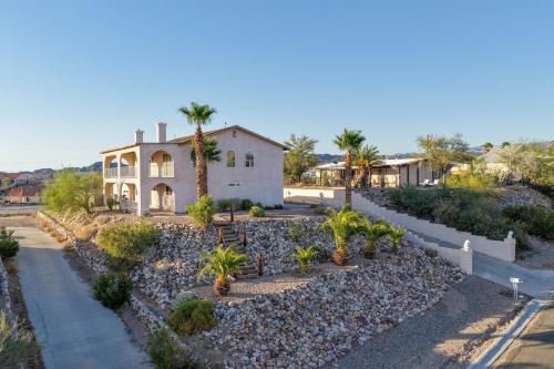 2 Mi to River, Lake Mohave and Laughlin Casinos