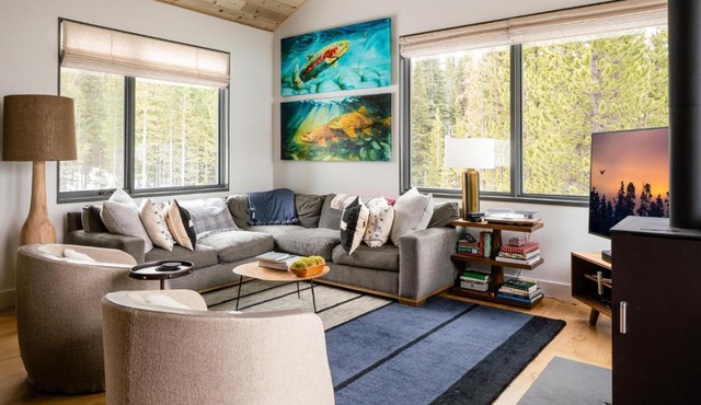 27 Lake Cabin