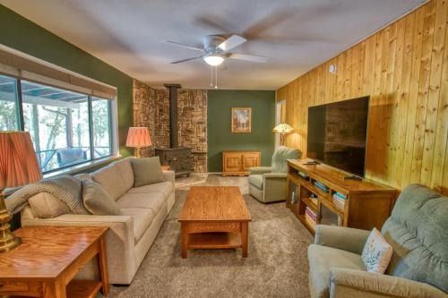 2BR Forest Cabin with Fire Pit BBQ Patio & Games