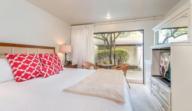2BR Napa Getaway Side-by-Side Condos Golf View
