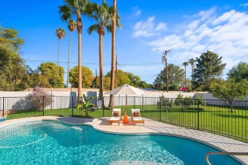 3 Br Paradise Pool Hot Tub Fire Pit Ping Pong
