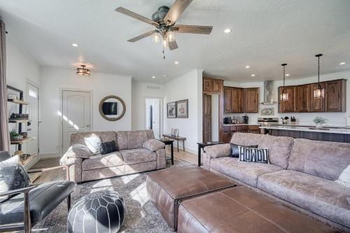 3 King Beds Spacious 4 BR 3 BATH AC Near Jackson