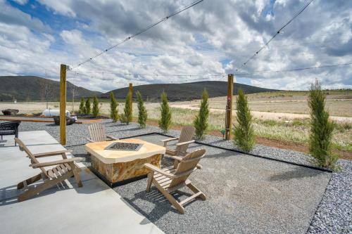 3 Mi to Bear Lake: Home w/Hot Tub & Huge Patio!