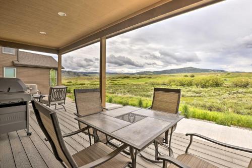 3 Mi to Granby Ranch: Home w/Hot Tub & Mtn Views!