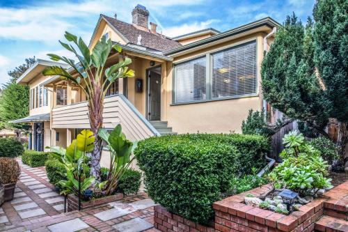 3798 Cedar Place