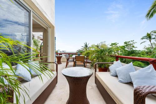 3BR Family Condo, Pool, Walk to Beach – Sayulita | Casa de Paz