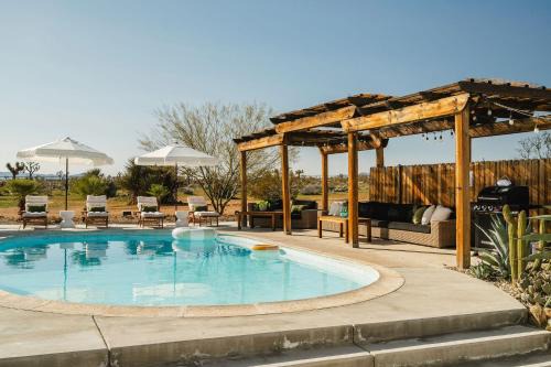 3BR Pool, Spa, Game Room by Jantz Properties
