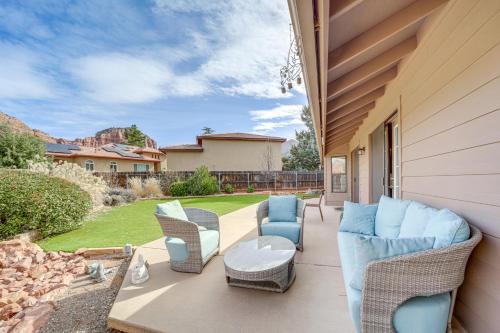 4 Mi to Uptown Sedona: Desert Home w/Mtn Views!