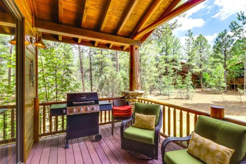 4 Miles to Lake: Retreat w/2 Decks!