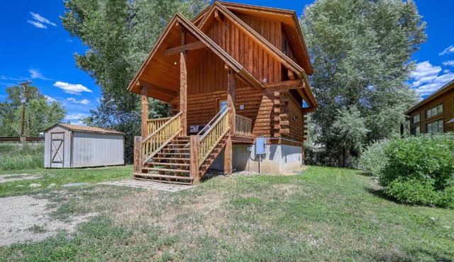 403 Apache Street ("Rio Retreat")