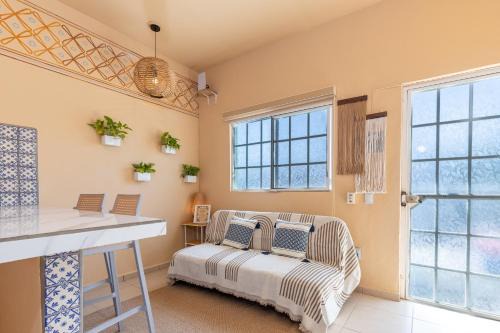 5min to Beach & Downtown, High-Speed WiFi, Laundry Service, PetsOK