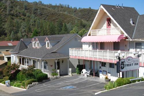 5th Street Inn