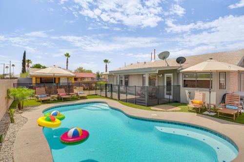 6 Mi to Dtwn: Tucson Gem w/Outdoor Oasis!