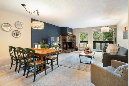 6 Mi to Skiing: Condo w/Balcony in Fraser!
