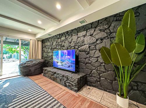 6BR Pool Escape for Friends and Family - LOU1 - BUR